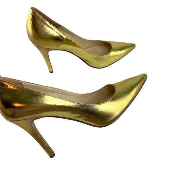Butter Gold Metallic Pointy Toe Heels - Picture 5 of 8